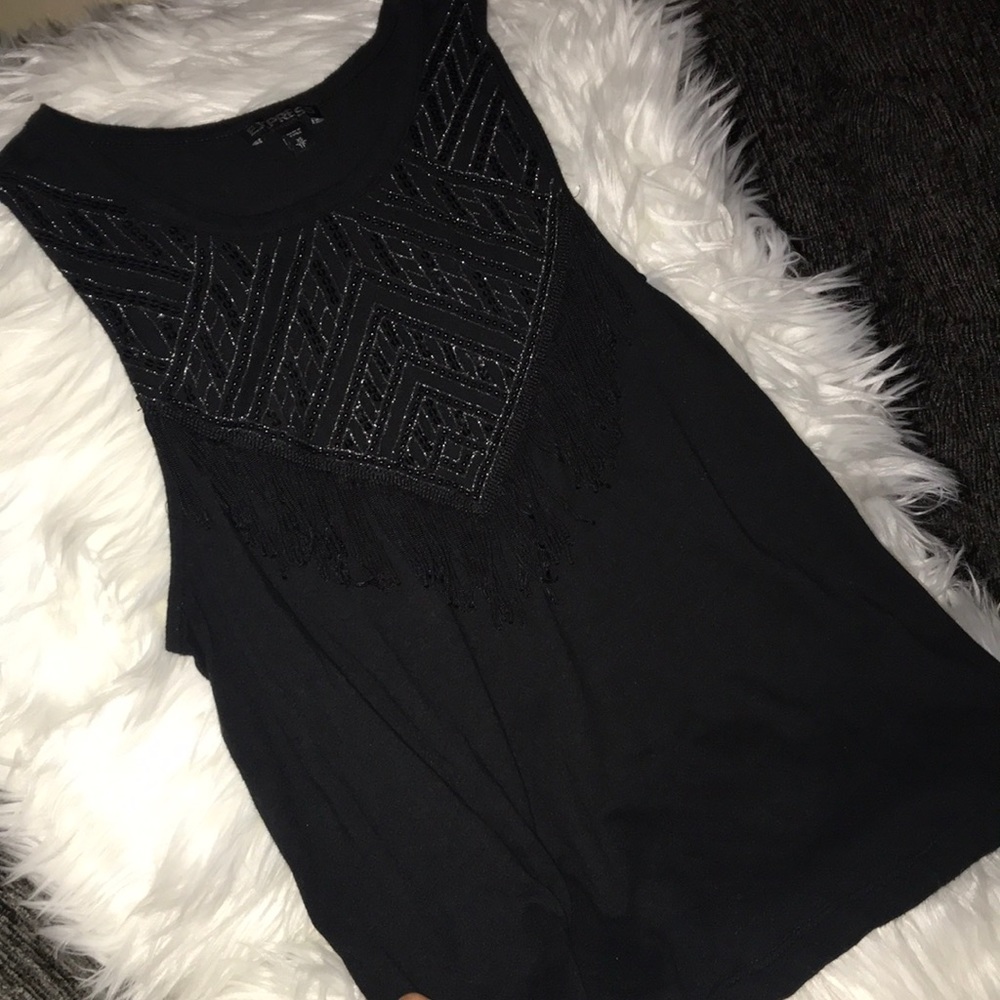 15$ for limited time!Black Express, no sleeve top!